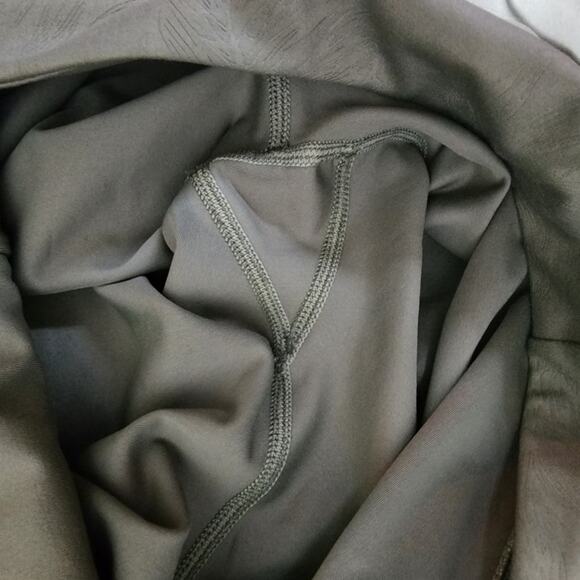 Zyia Active Forest Foliage Light n Tight 7/8 Length Leggings Olive Green Sz 6-8 - Picture 10 of 11